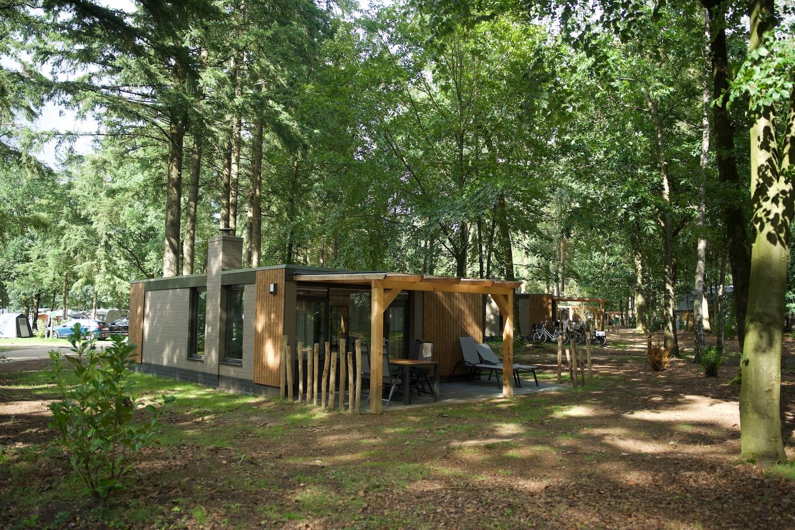 2023 08 06 – Epe – Rain in Holiday Park Home – Stereo
