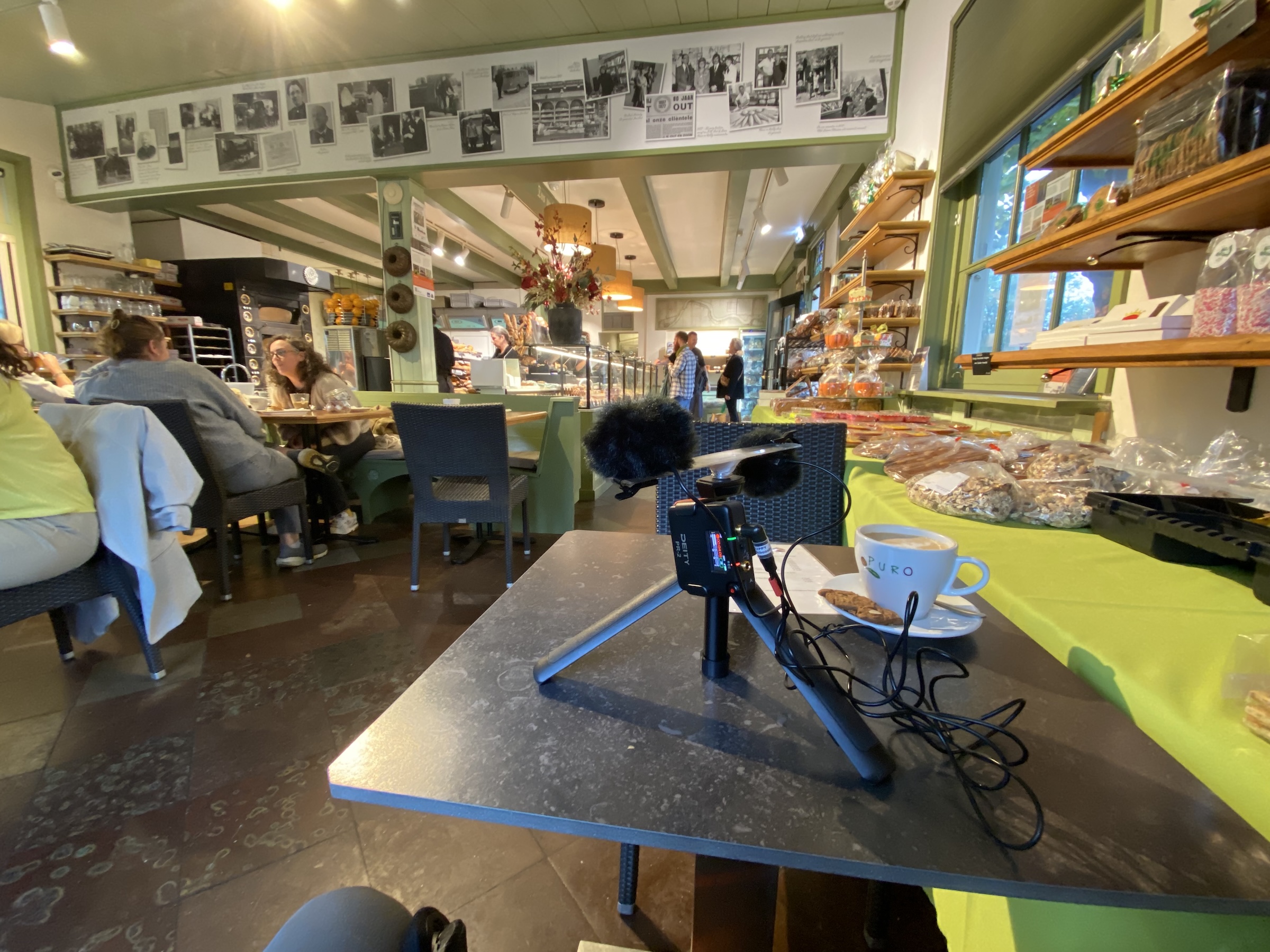 2024 10 18 – Oudekerk aan de Amstel – Bakery and Coffee Sounds – Stereo